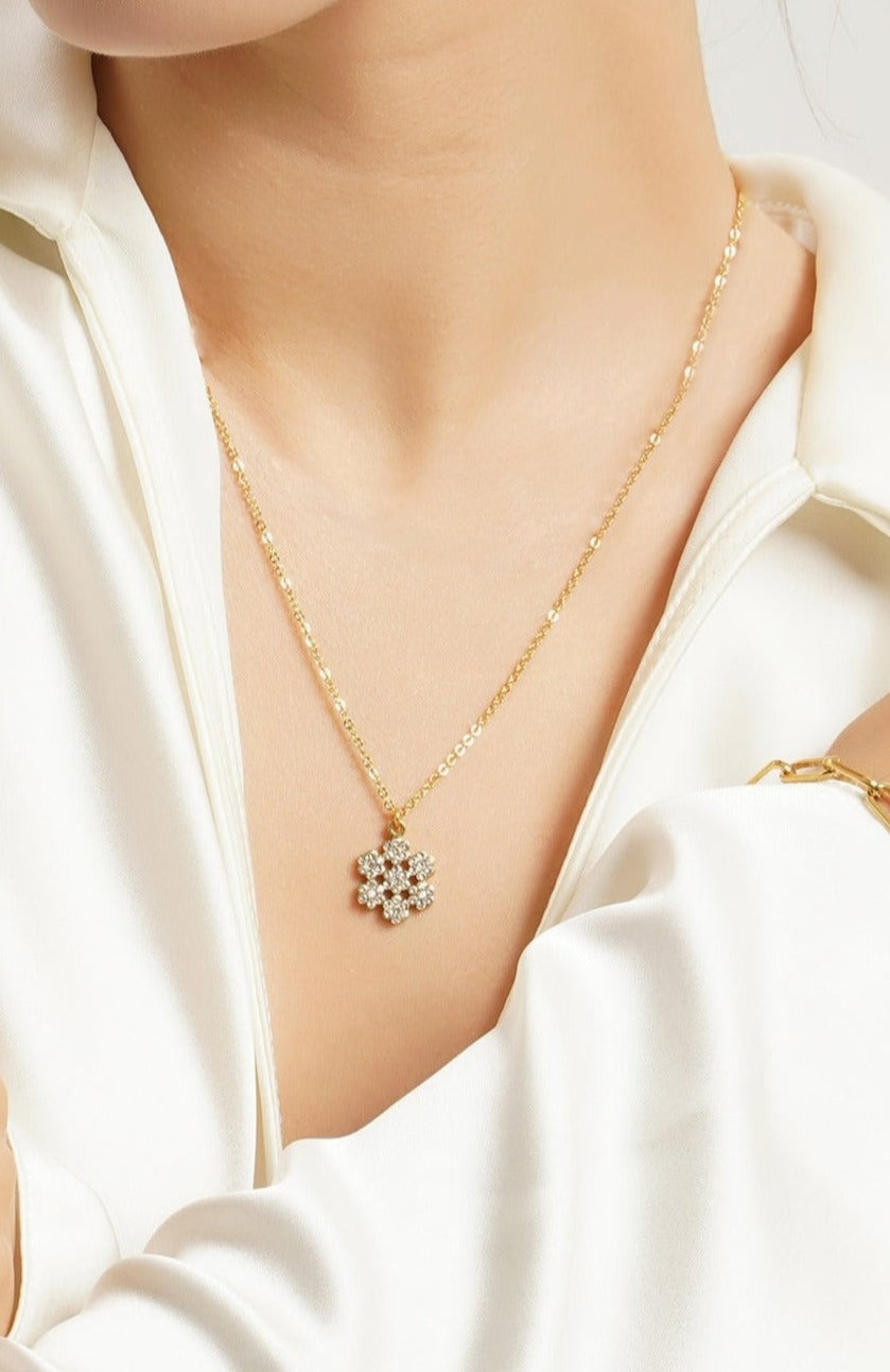 ZY-047 Sparkling Snow Necklace